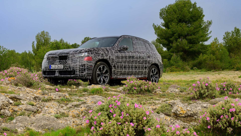 Прототип обновленного BMW X3 в камуфляже показали на фото