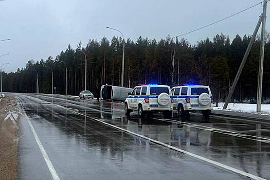 В Бурятии перевернулся автобус с пассажирами