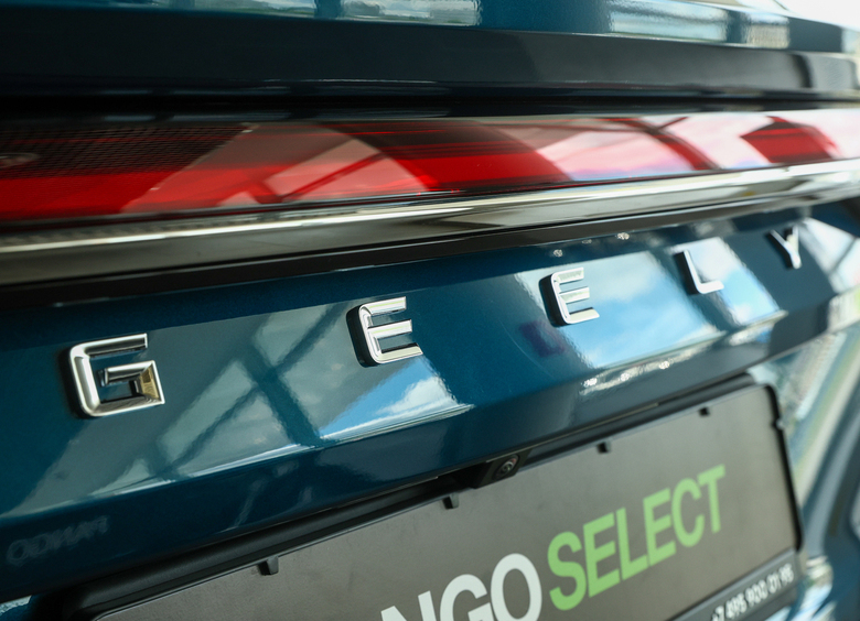 Генеральный директор Geely заявил, что компания не откажется от производства ДВС